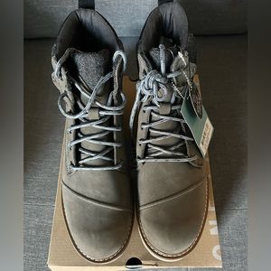 **BRAND NWT** Men’s TOM’s boots size 11.5